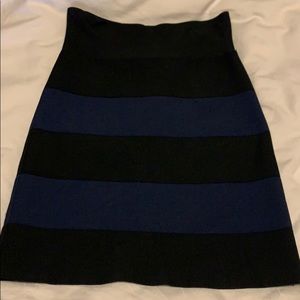Bcbg bandage skirt size small